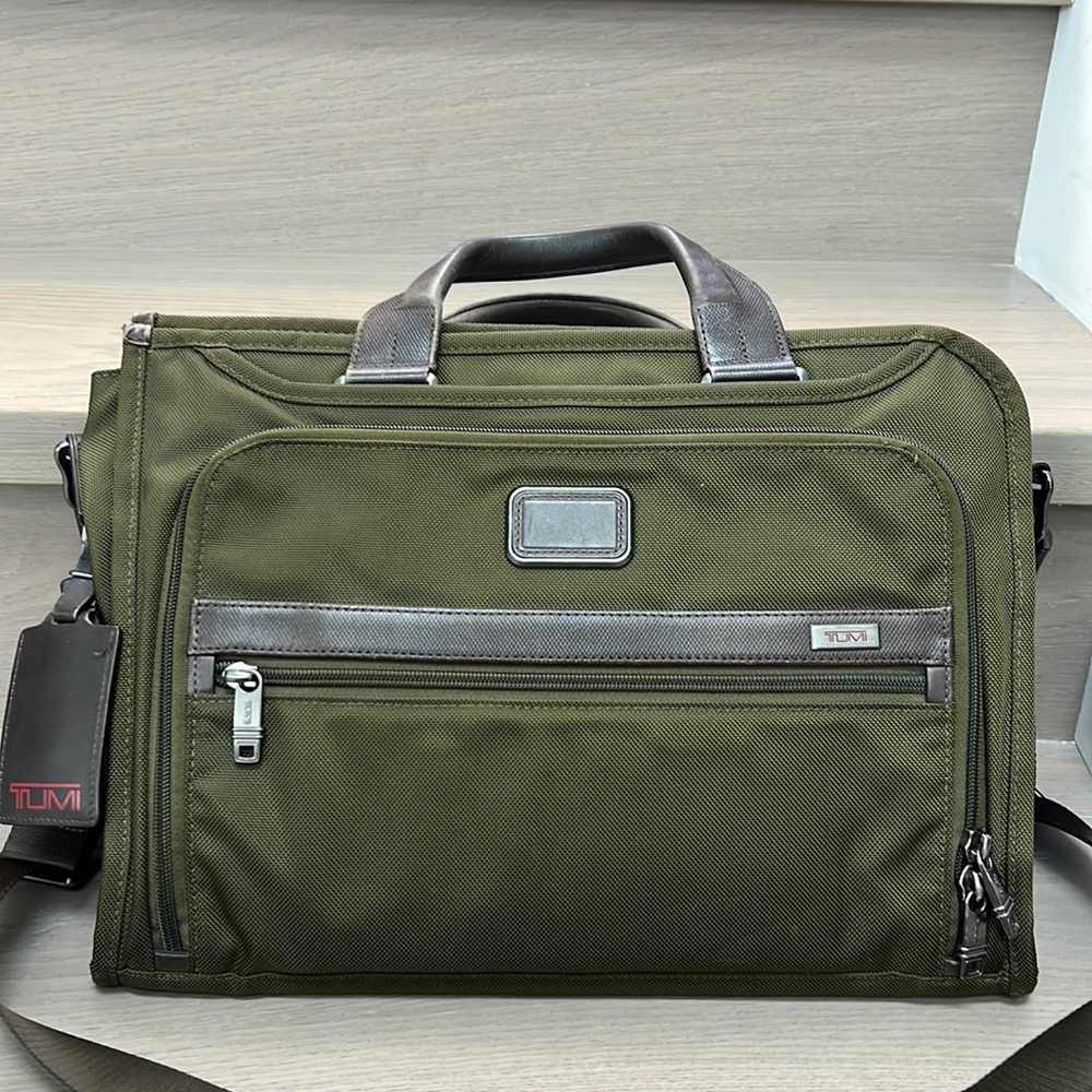 Tumi Tech Portfolio Briefcase Slim